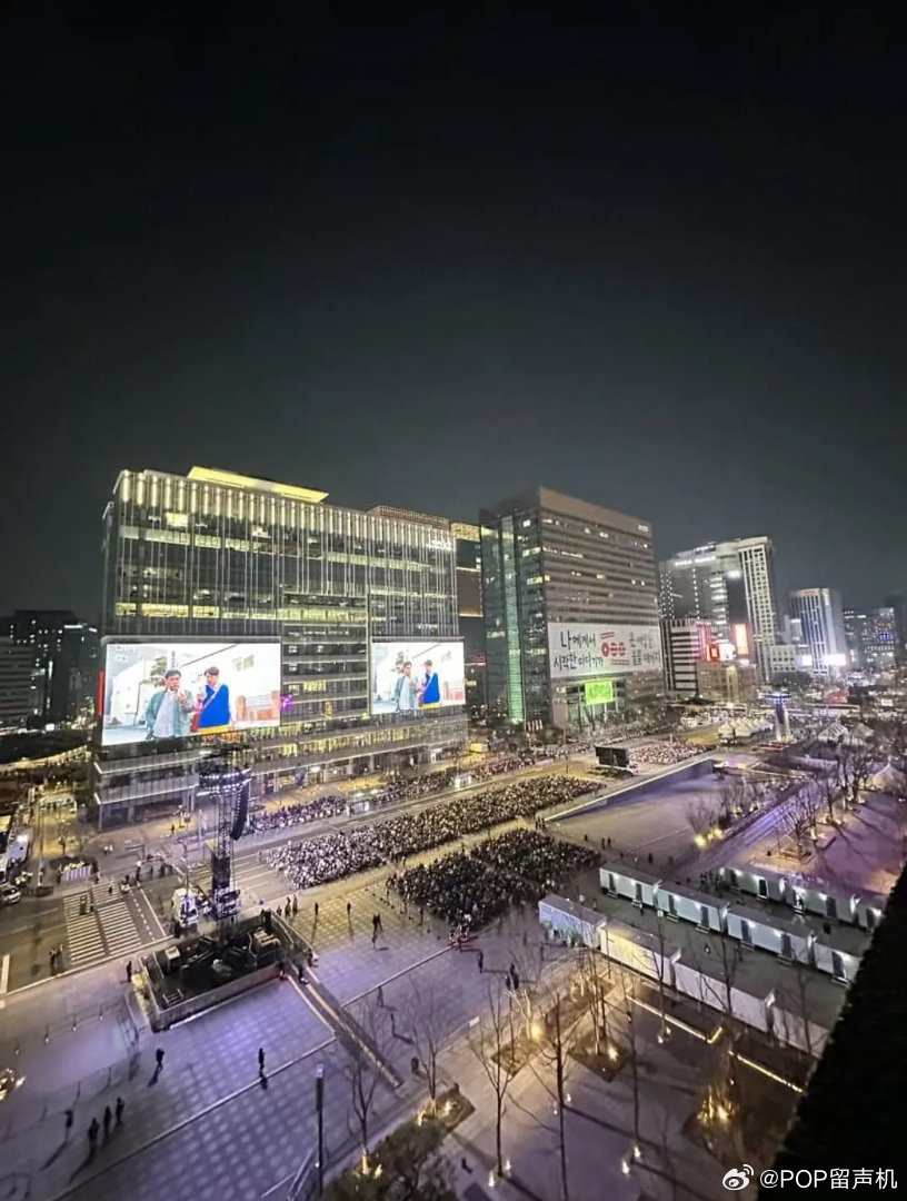 大家帮我看看bts这个演唱会真的去了26万人吗？ 
