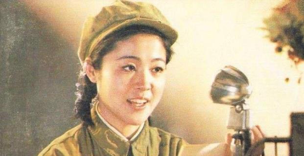 1979年，我国女翻译刘禄曾在美国访问期间，突然发现一名美国男子一直盯着她看，几