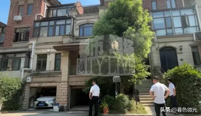 南昌男子别墅空置10年，回家一看懵了：院子种菜、车库被占、负一楼臭气熏天！
 