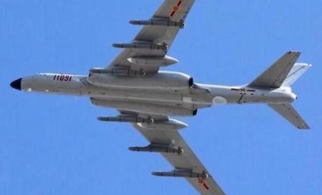 为何中国反复升级轰六轰炸机群？因为说白了，压根就是歪打正着，本来是技术不够，结果