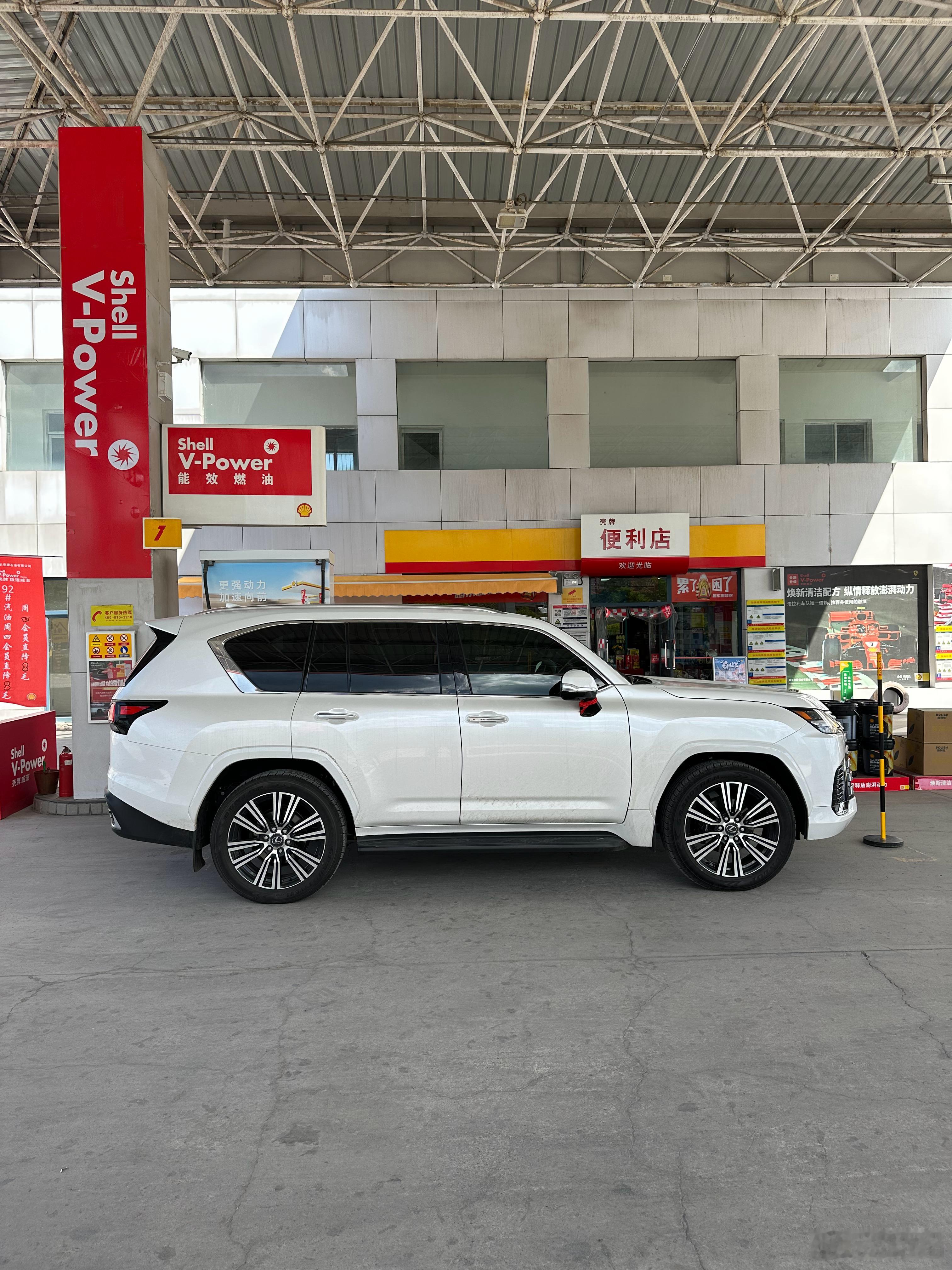 油箱容积80L 从天津跳枪出发回太原一箱油 没回来….[允悲]这个续航真的是[黑