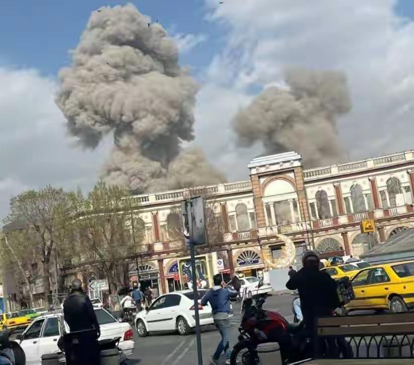 伊朗打击美国中东军事基地 2月28日这一天，中东局势因伊朗的行动变得风云突变。伊