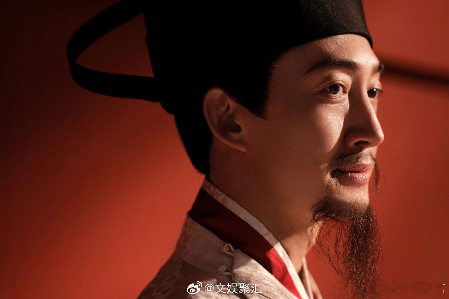 王阳古装新皮肤 谁能想到古装这么绝！和之前电视剧里的样子判若两人，古风氛围感直接