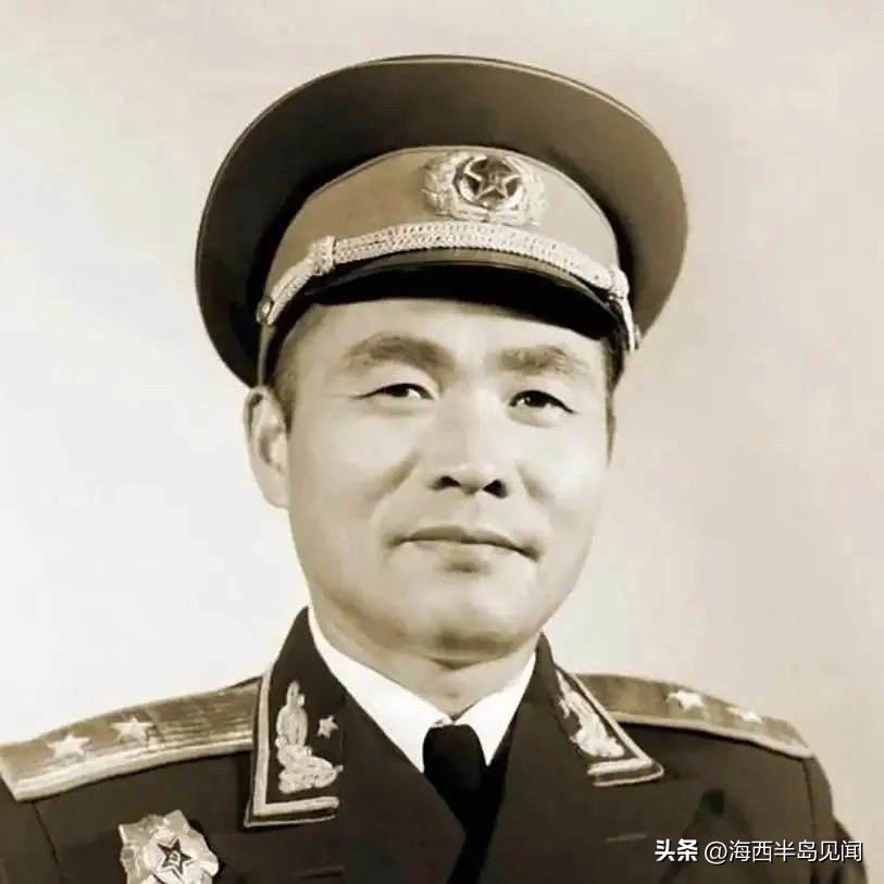 他是开国中将，刘邓大军六纵政委，与王近山并肩指挥打出无数硬仗，千里跃进大别山汝河