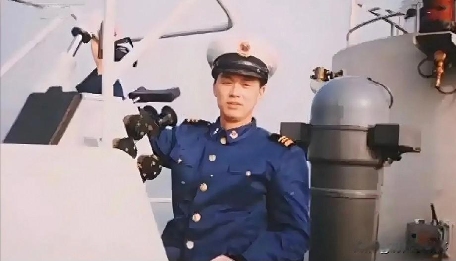 1997年，19岁战士为救人而牺牲，父母几度昏厥，可谁料 20年后，战士母亲病逝