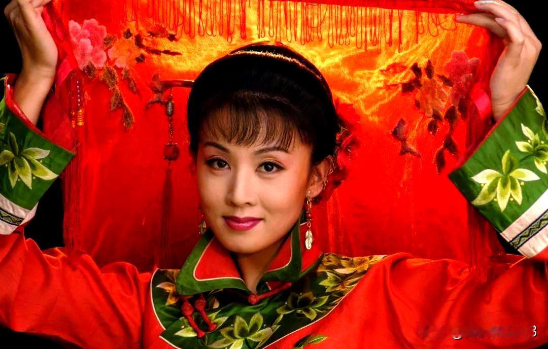 著名黄梅戏表演艺术家韩再芬的恩师麻彩楼说1998年的春天，韩再芬意识到目前的黄梅