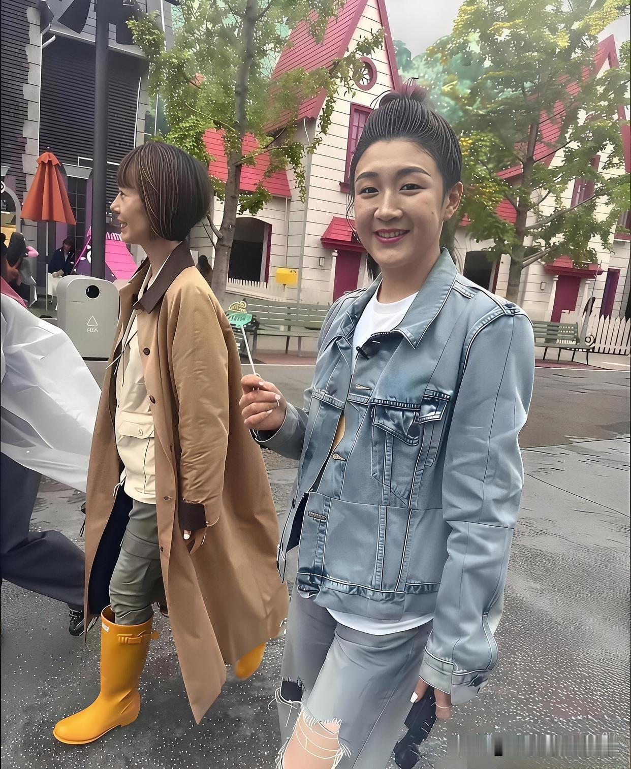原相机实拍这一幕，一下子打破很多人的美好想象。
 
平时刷短视频，屏幕里看着精致