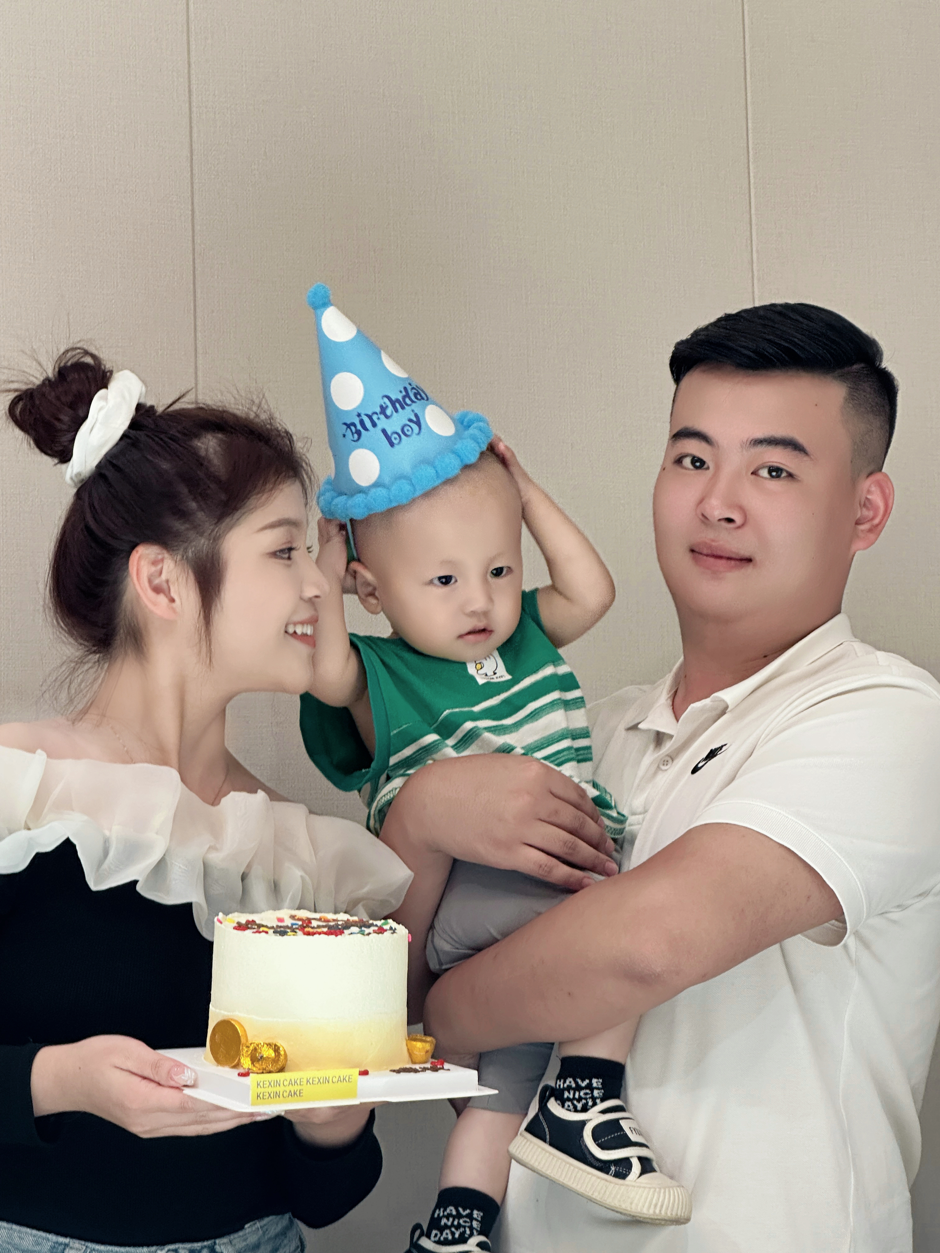 话都在蛋糕上了[蛋糕]#带娃日常##我的plog日记# ​​​