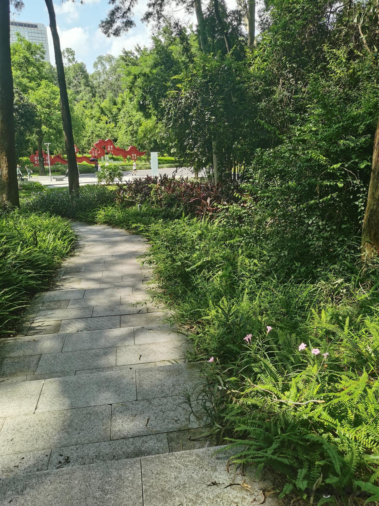 网购上瘾又后悔，是怎么回事？花钱的时候人就快乐，但花了后，新的烦恼来了，因为钱变