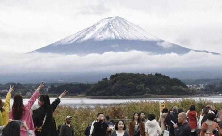 日本计划从2026年4月起，首次上调外国游客签证费，这是该国1978年以来的头一