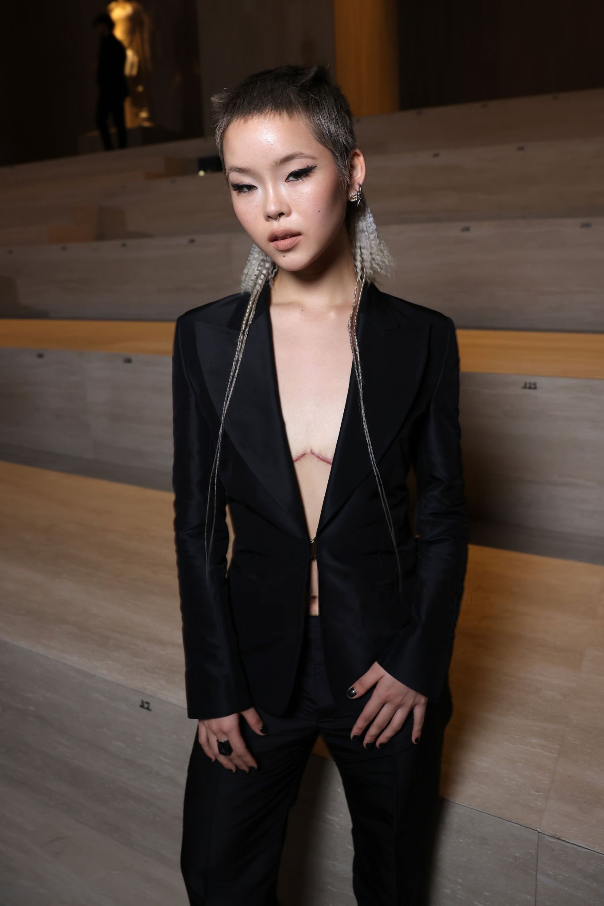 Gucci大秀 还有一位惊喜嘉宾，前不久官宣Gucci品牌大使的XG成员COCO