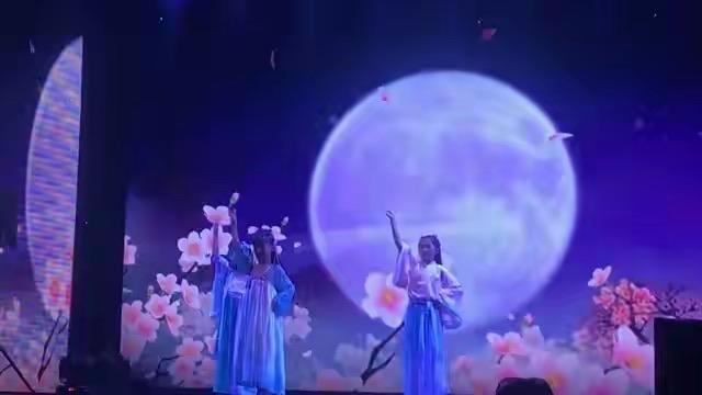 2026央视中秋晚会落地安徽淮南，主舞台搭建在人民公园湖面，以“一卷宣纸绘淮月”