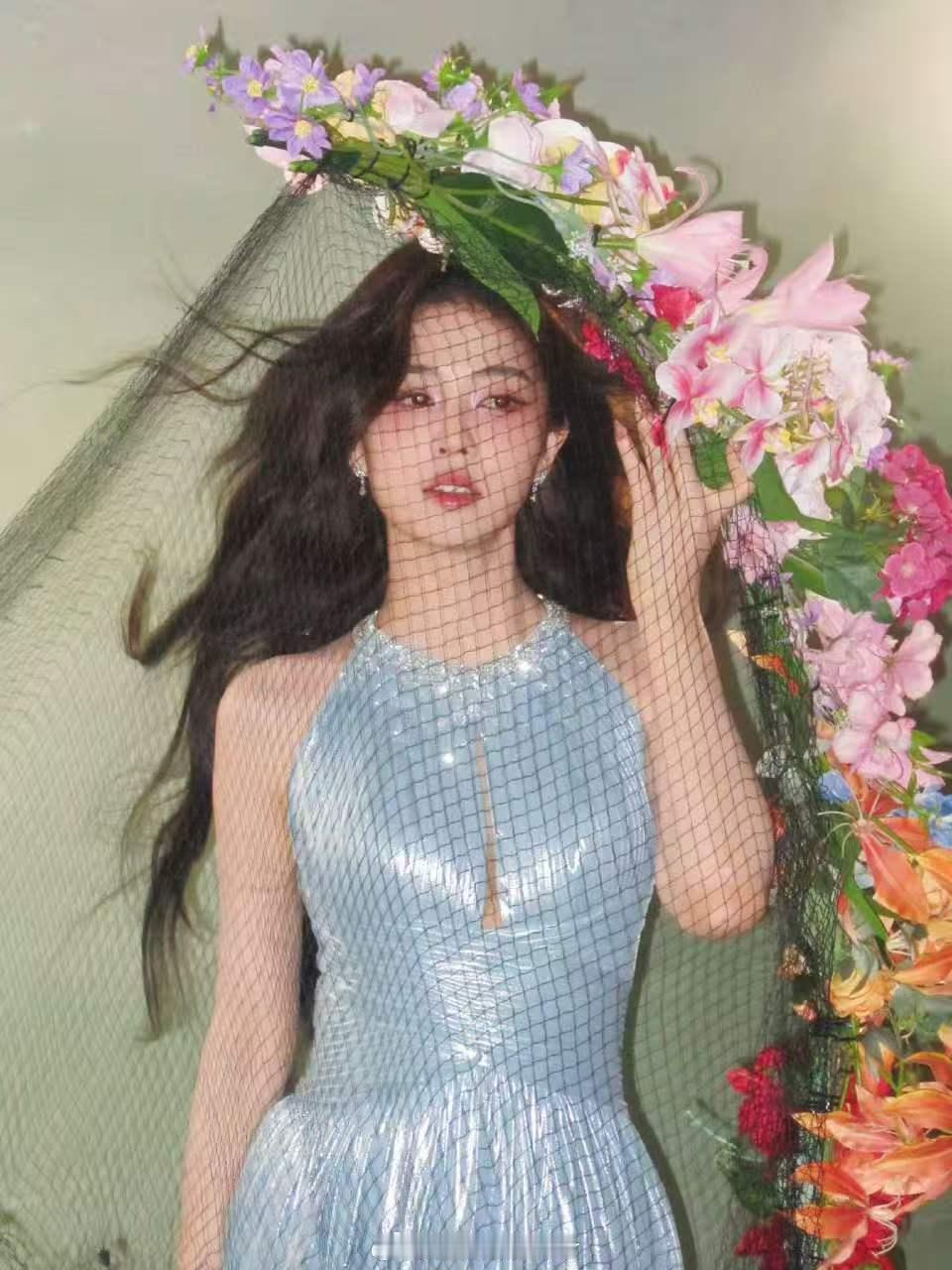 白鹿吐槽奔跑吧剪辑白鹿接梗变快了奔跑吧直播 白鹿接梗反应提升明显，吐槽剪辑也很自