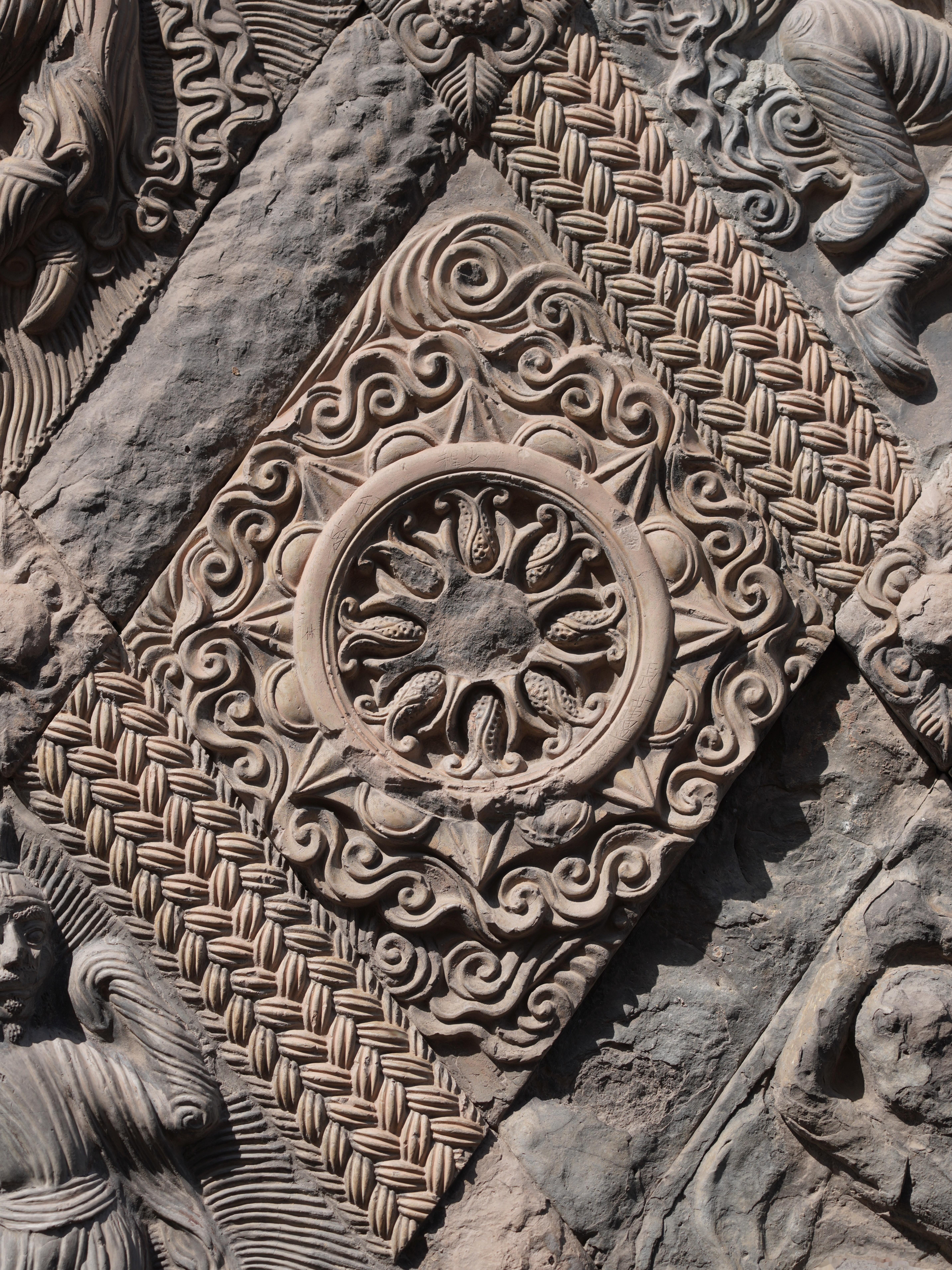 安阳修定寺塔一组塔砖细节位于河南省安阳市清凉山村，始建于北齐天保二至四年，现存塔