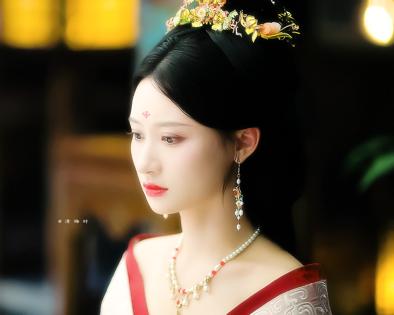 何宣林终于上桌了何宣林的权威我早已知晓浪姐初舞台直接被何宣林圈粉！原来温柔的青葵