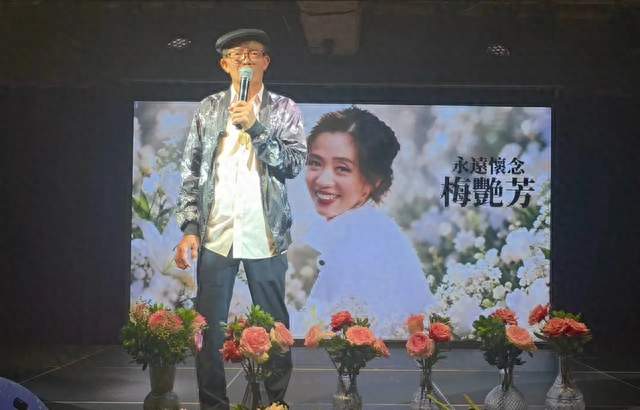 梅启明跪地痛哭否认偷骨灰，花4000办梅艳芳追思会，悬赏5万寻回