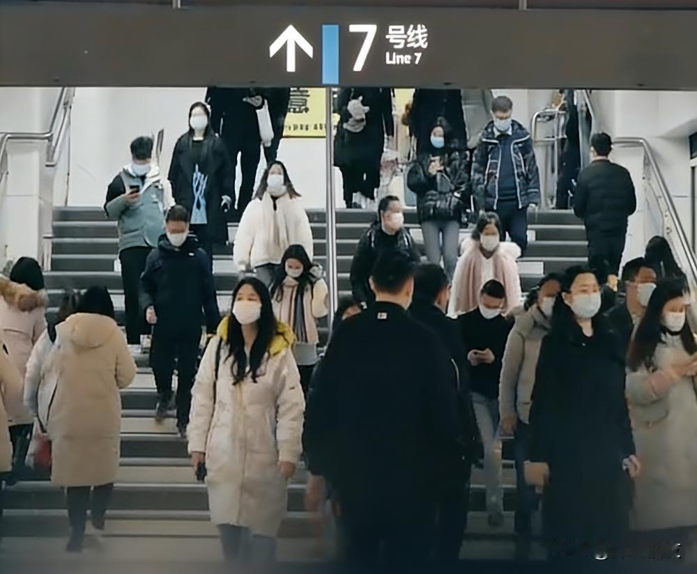 年底涨薪的季节，都在喊大环境不好，赚钱难，企业难，但是有调薪政策的呐喊，你的工资