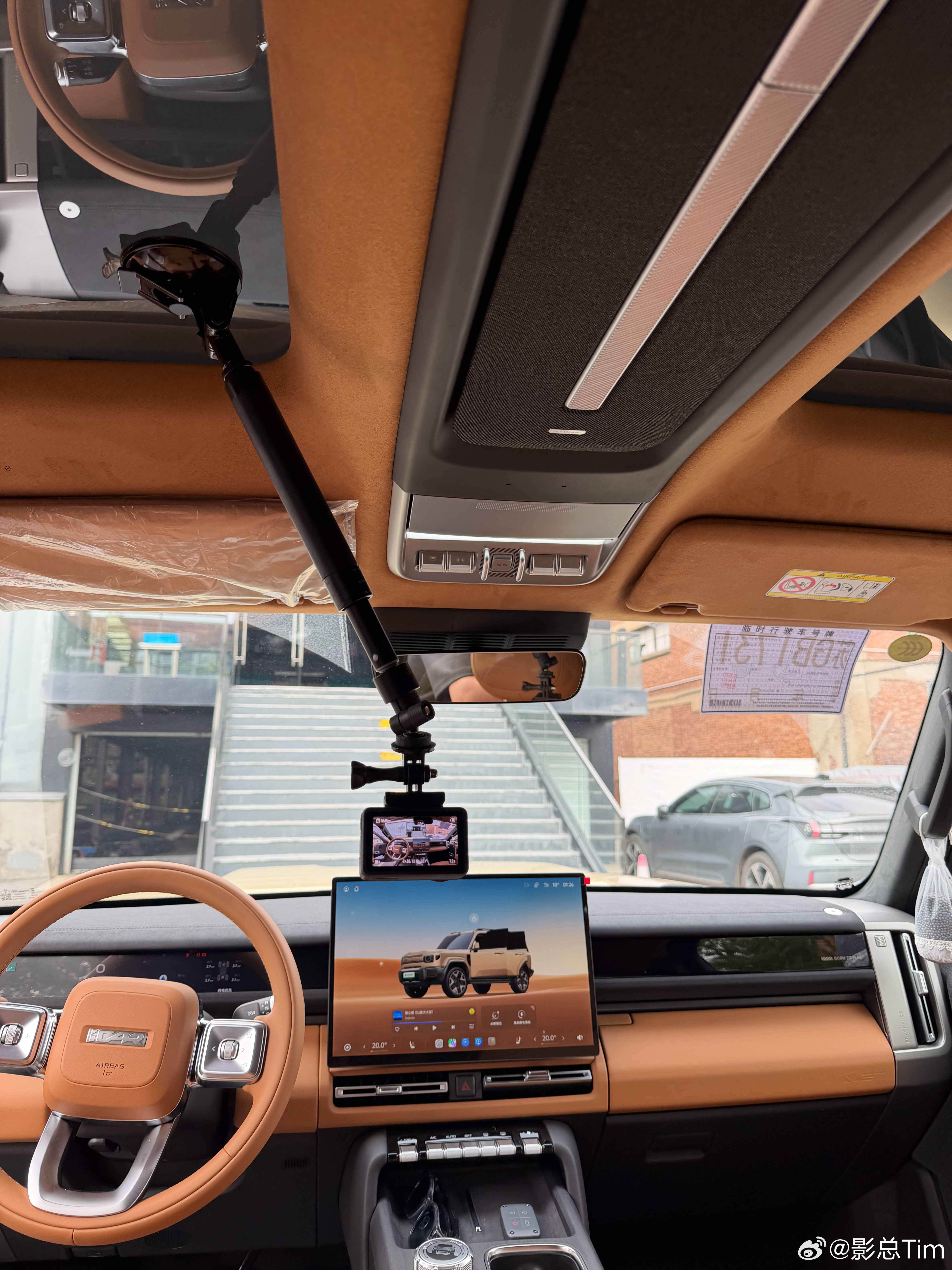 顶上有天际线的车子最考验智驾博主驾设备的技术了😎 