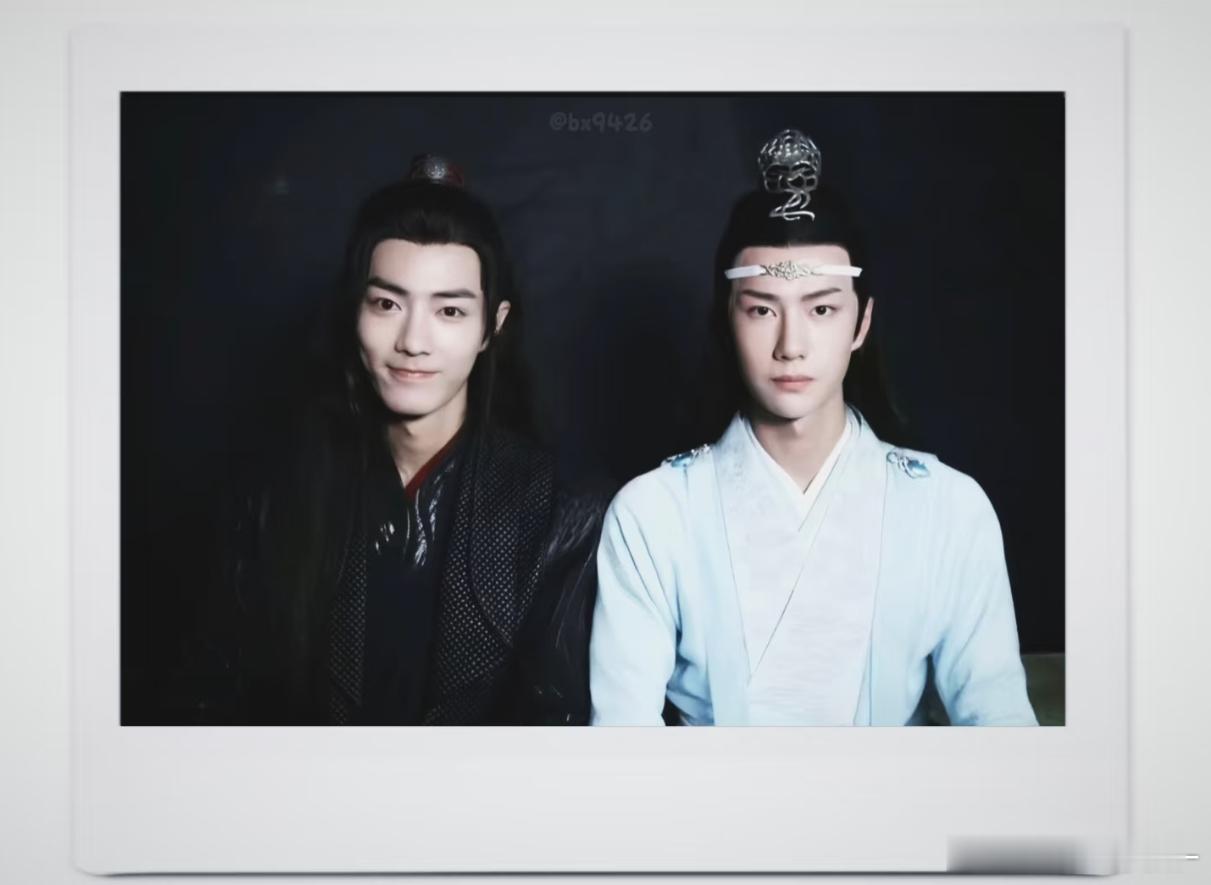 捡到一张拍立得 好像是从2018年吹来的🥺🤲🏻 ​​​