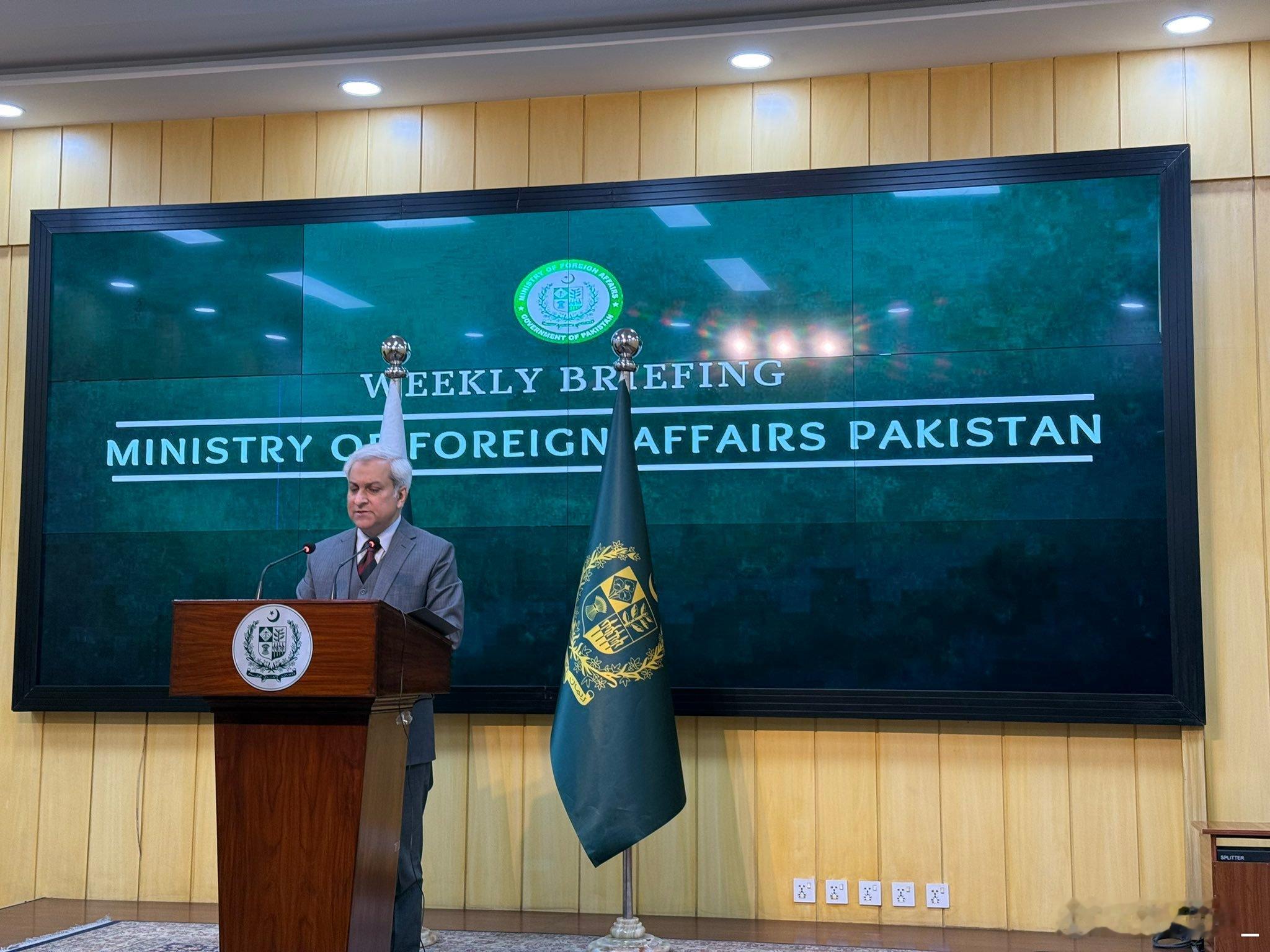 “政策声明保持不变。”巴基斯坦外交部发言人昨天在每周简报会上说，巴基斯坦不会允许