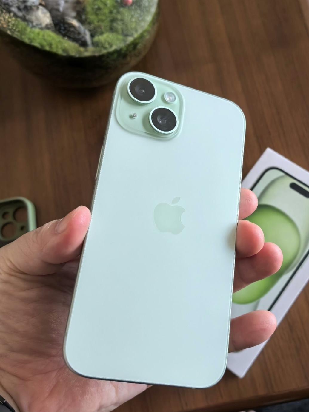 居然还有人双11买手机当冤种……有些手机太拉胯降价贼离谱，买了你就中招！真心劝一