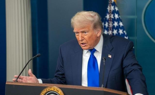 特朗普放话“中国敢武力收台就用炮火打击“，听着挺吓人是吧？你真以为美国会为了台湾