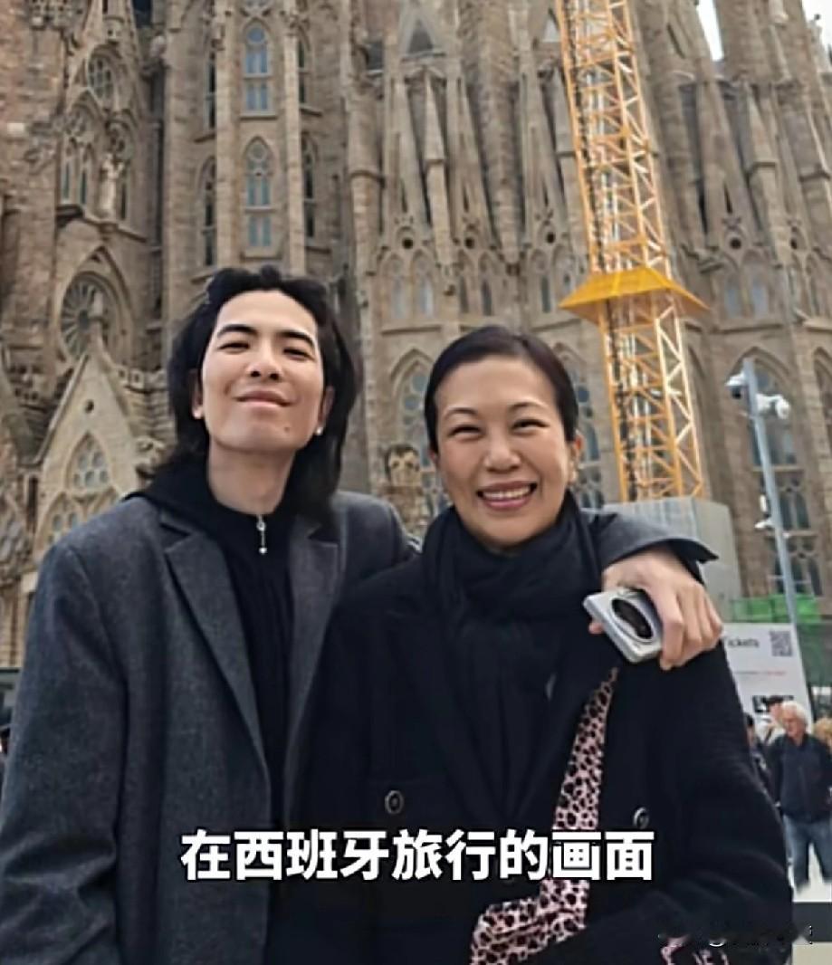 记录我的2026 52岁林有慧比萧敬腾大14岁，这场姐弟恋里弟弟还执意公开求婚，