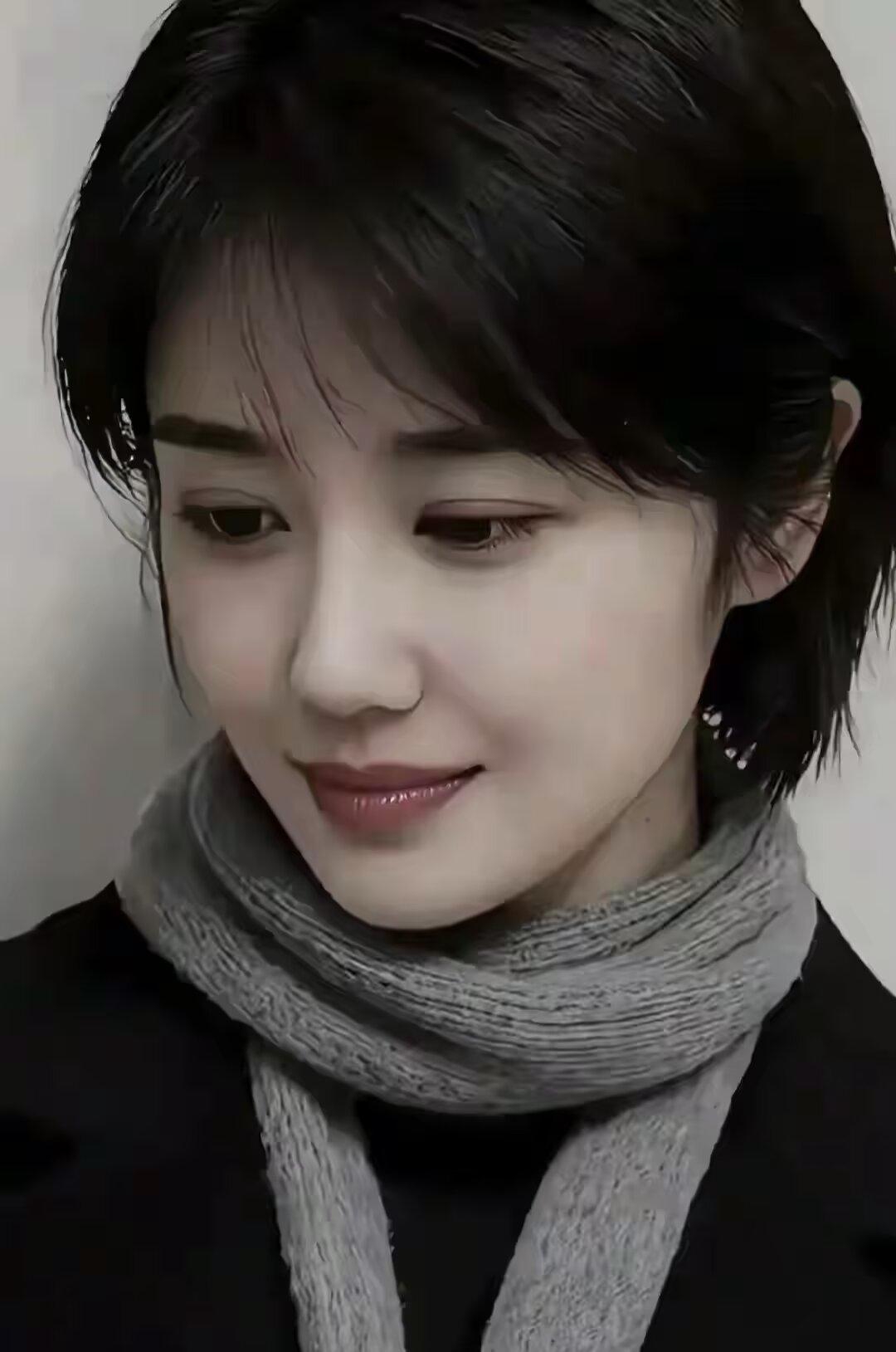 总有一天你会明白，自己爱自己，强过很多人爱你，不要从别人身上找安全感，能给你安全