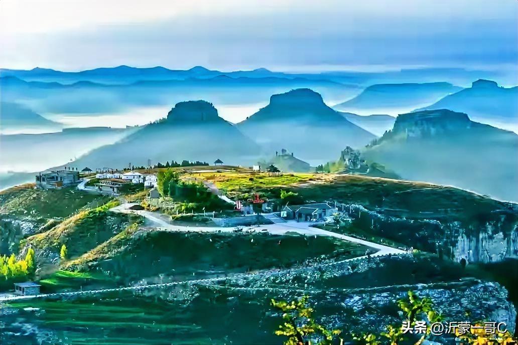 今天去沂蒙空中草原｜在岱崮之巅，赴一场春日旷野之约
 
不用去塞外，在山东蒙阴岱