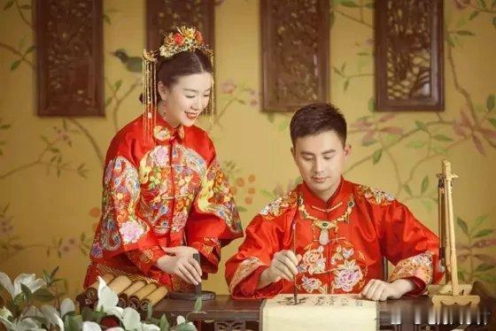 夫妻搭配定律：1、傻媳妇+傻老公=安稳2、傻媳妇+聪明老公=幸福3、懒媳妇+懒老