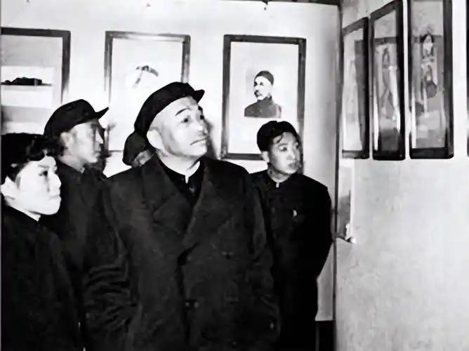 1940年彭德怀一句“敌人有，我们也必须有”，刘鼎用破铁轨和银元，造出射程碾压日