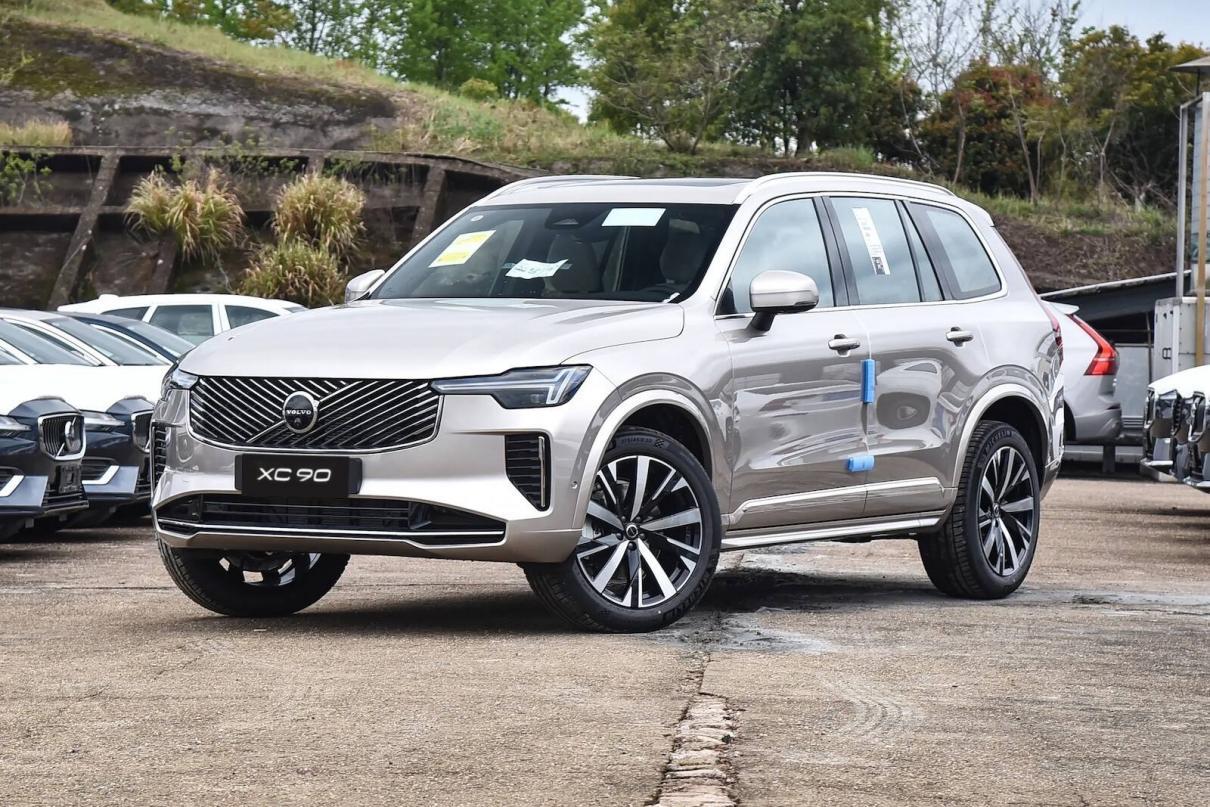 沃尔沃全新XC90限时47.9万起，还有终身用车无忧权益，值得买吗？
 
但凡懂