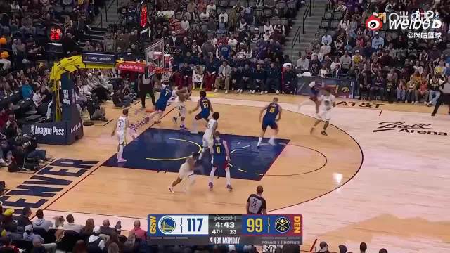 #勇士击败掘金取赛季首胜##伦德博格31分12篮板#
NBA常规赛，勇士134-114大胜掘金，成功