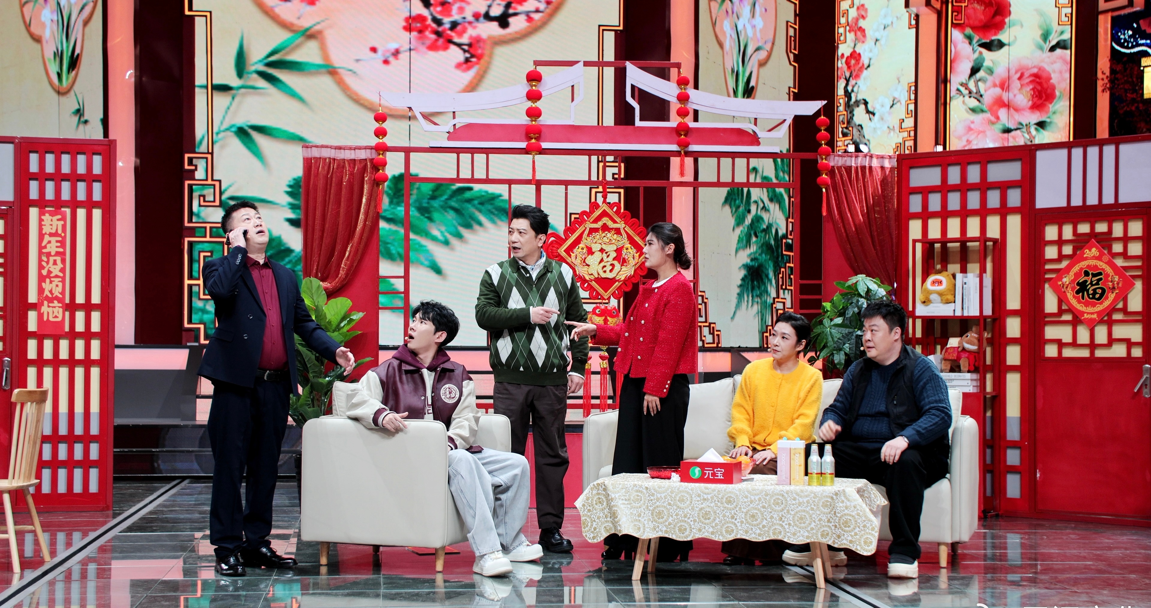 辽宁卫视春晚 有一说一，辽宁春晚做的不错，小品节目挺多的，完全有取代央视春晚的潜