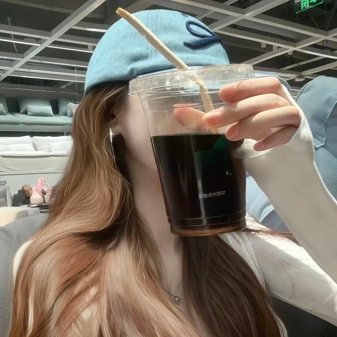 𝐤𝐞𝐞𝐩 𝐬𝐦𝐢𝐥𝐞🙂🙃没文化可以学，长的丑可以整，上班上