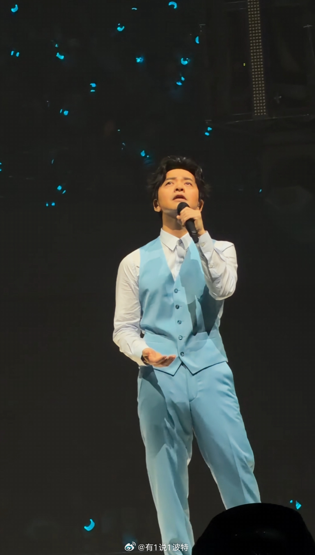音乐诗人李健谁🉑了？ 