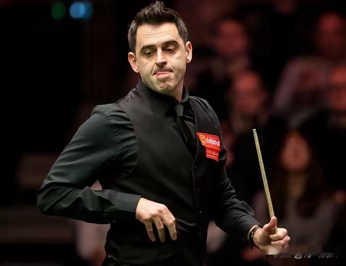 奥沙利文输给咱中国小伙周跃龙后坦言考虑退役，这事儿我一点不意外。他赛后直接夸周跃