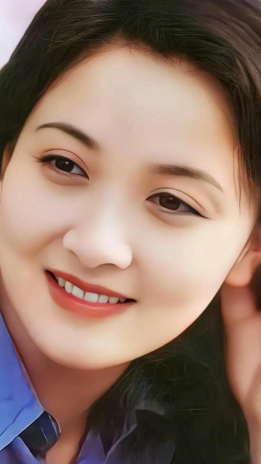 微笑的美好，照亮每一天！😊✨