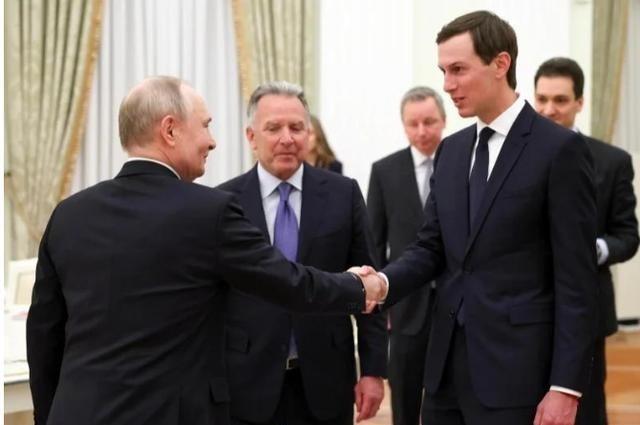 就在这两天，一个惊天消息炸翻了国际舆论场：普京的心腹居然带着12万亿美元的价码找