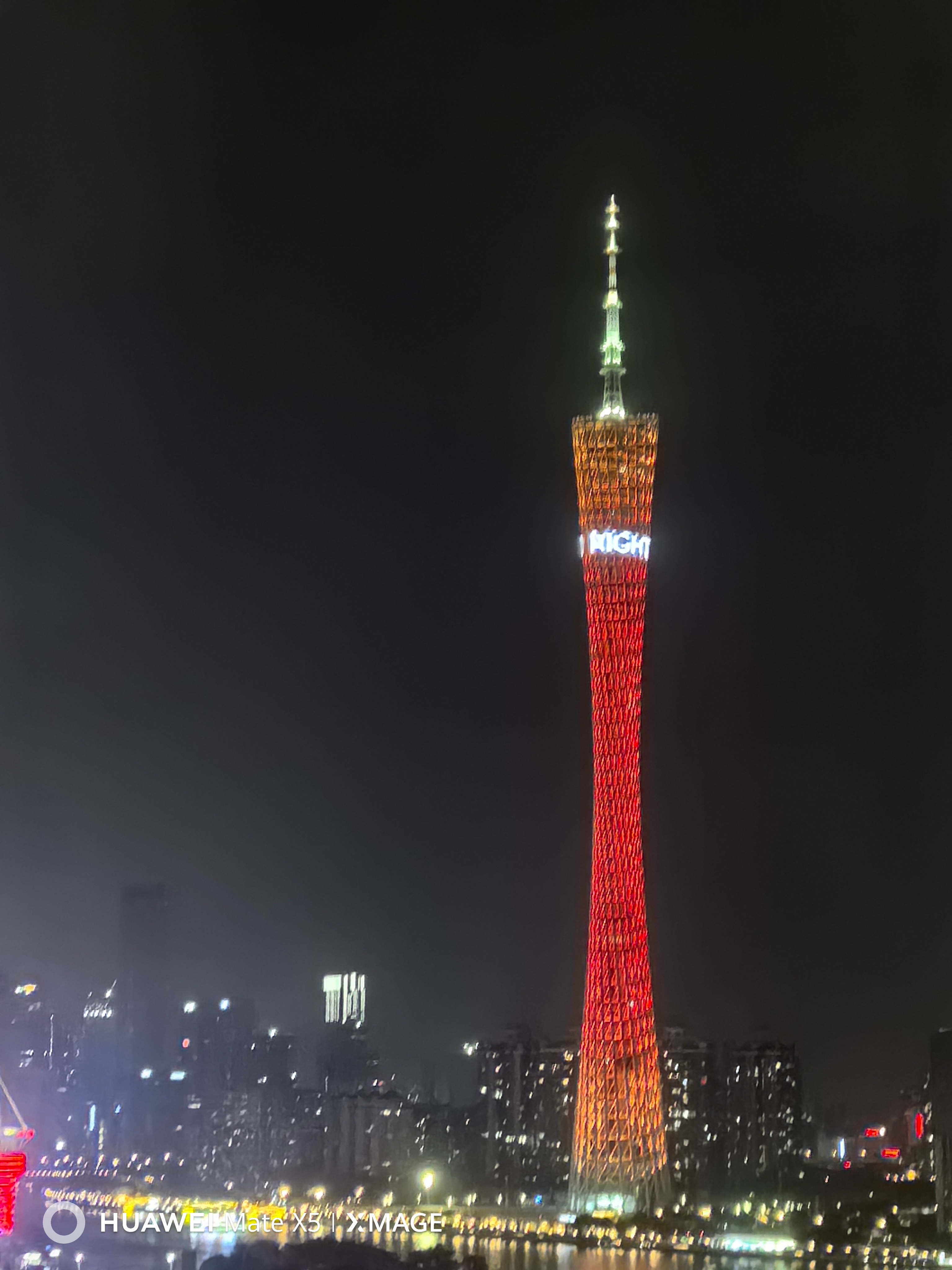 #做早饭时想# 和朋友聊天，中国几个一线城市，尤其是上海、广州都以经济取胜，但风