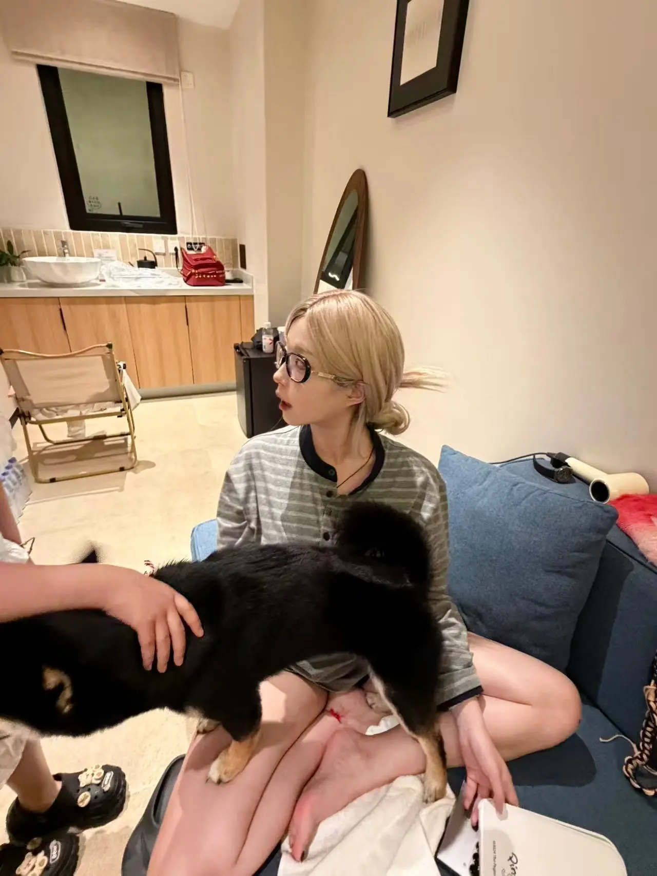 嘿嘿 我鬼混回来了 。好想大家qwq