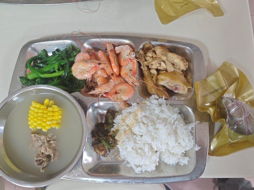 公司端午免费餐，还可以吧！ 