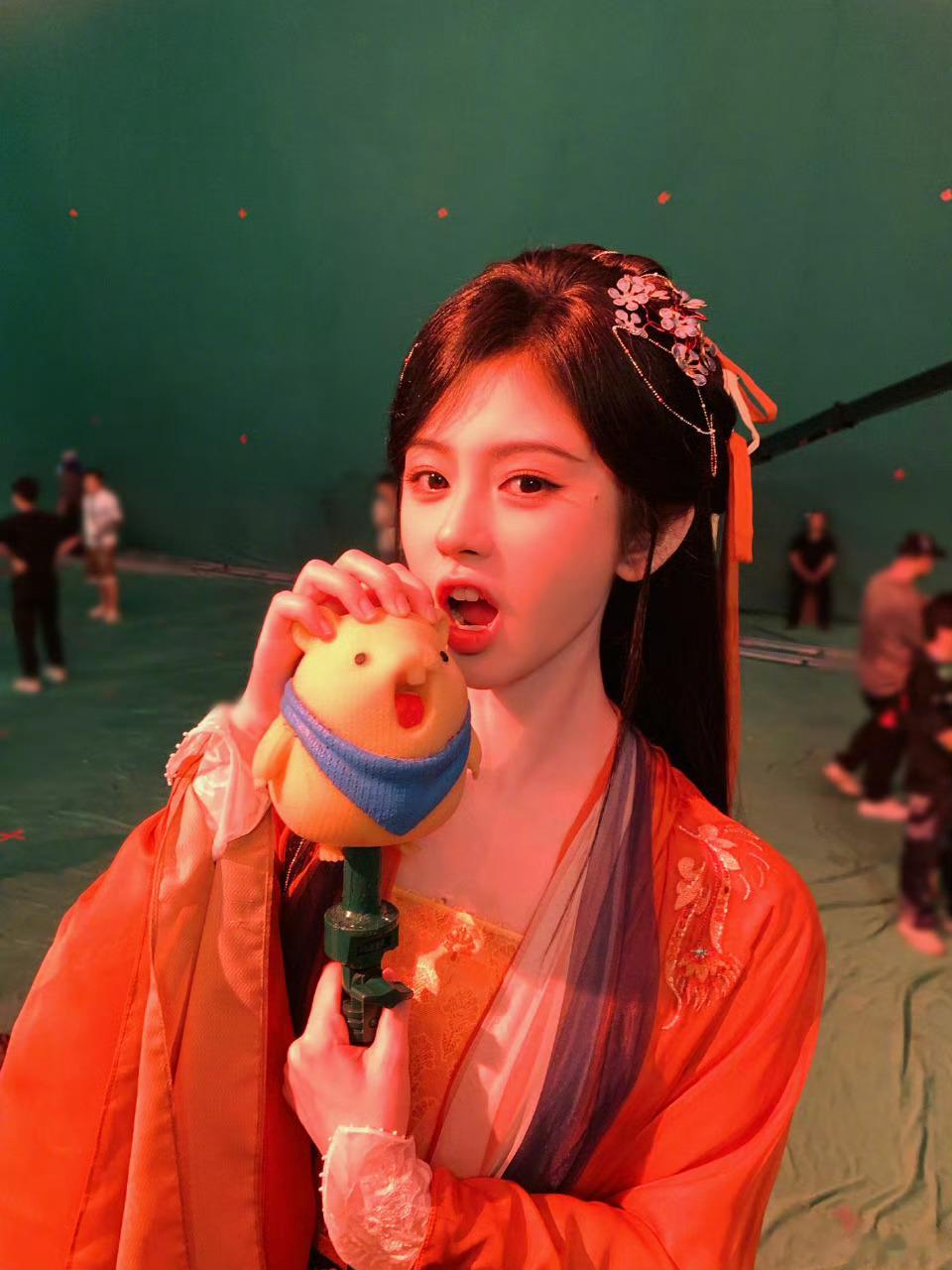 鞠婧祎露芜衣jjy鞠婧祎姜黎非我不止一次感慨你的出现