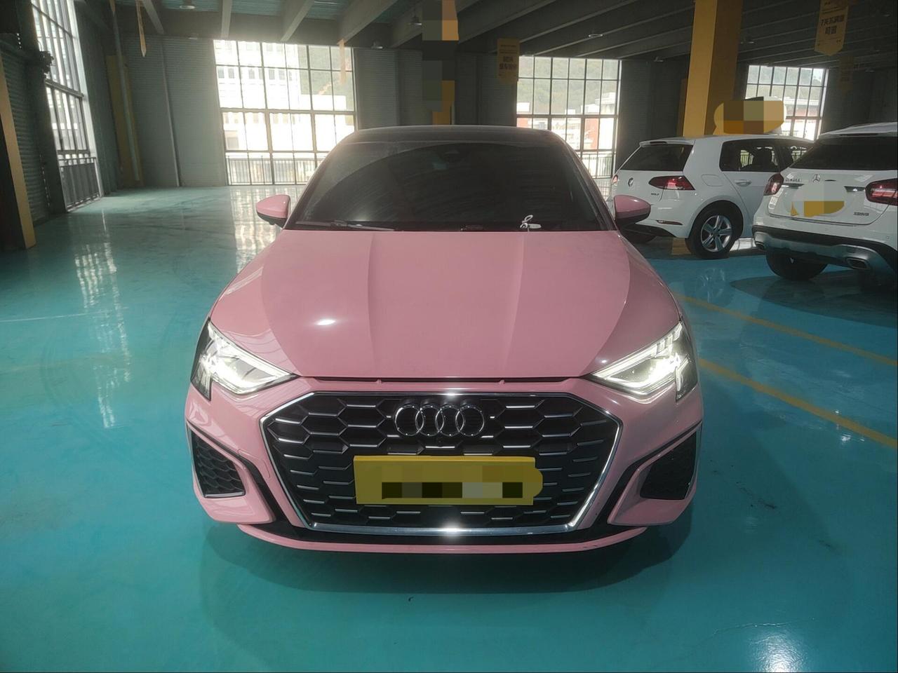 奥迪A3新车跌至10万，三年前的二手A3怎敢卖13万？
前两天验了一台奥迪A3，