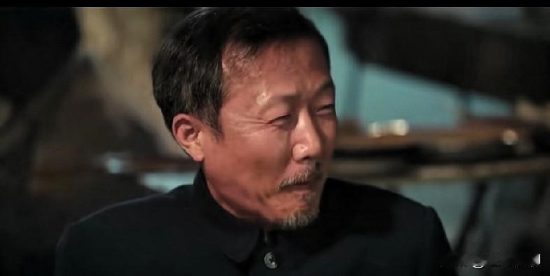 《主角》里忆秦娥的父亲，自私狠心，却无意间成就忆秦娥的主角，真不知道该如何评价[