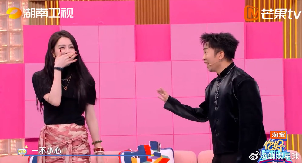 杨迪行走的爆梗机 杨迪爆梗天赋型选手 你好星期六 迪丽热巴和杨迪在节目练舞，杨迪