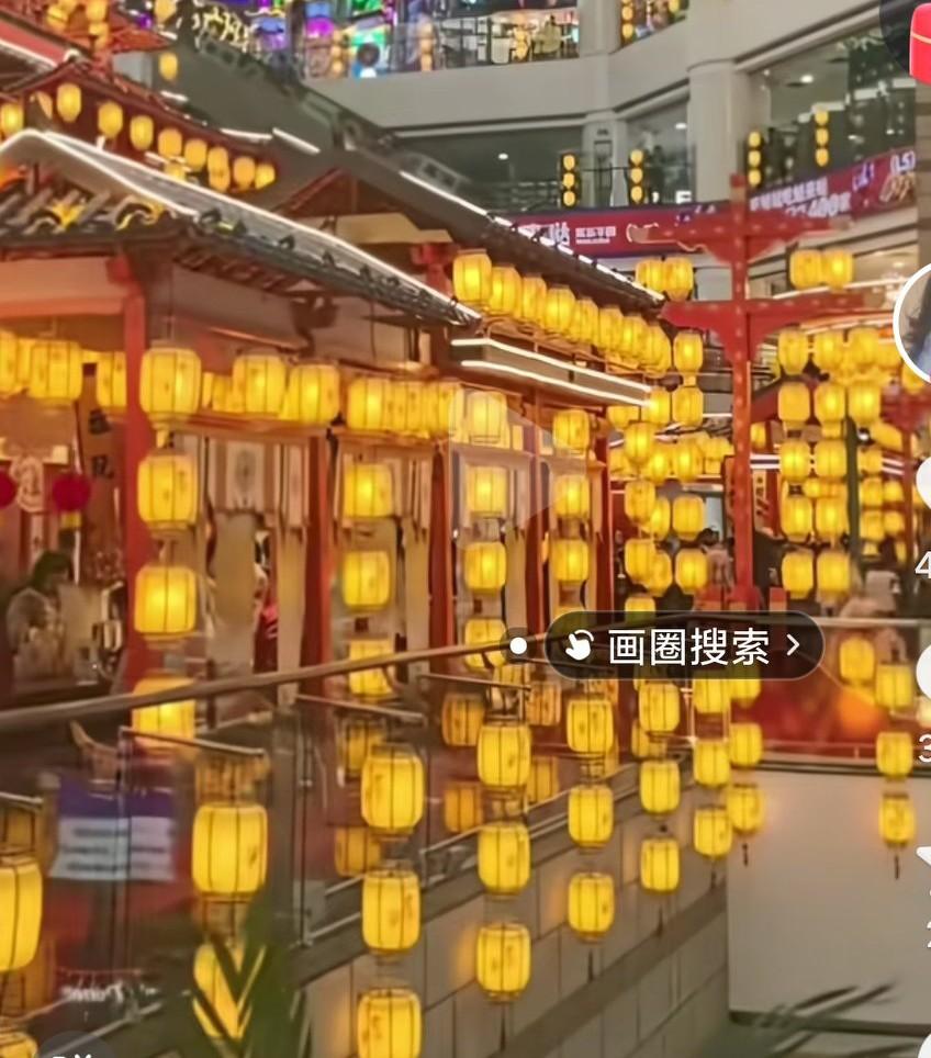 最近这几天关于过节挂灯笼有点让人看不懂啊，大过年的喜庆日子，什么时候流行挂黄灯笼