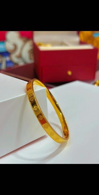 奉劝大家一句 手里千万要存一点钱 不要求太多 只要5万块钱奉劝大家一句手里千万要