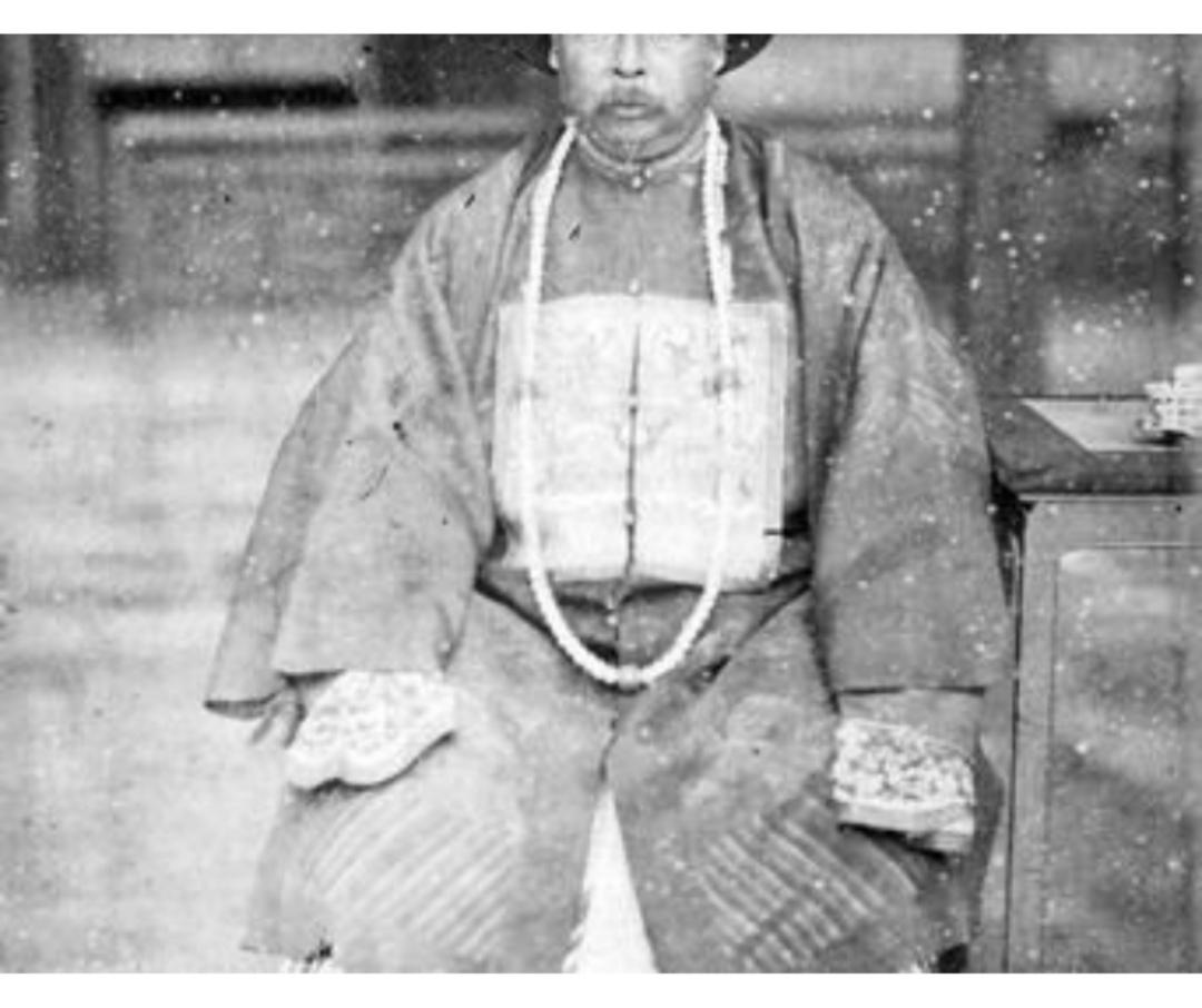 1832年，北京，会试放榜。

一个20岁的湖南青年，在榜前站了整整一个时辰。没