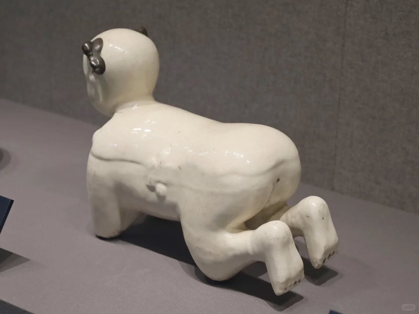 说实话，有点丑